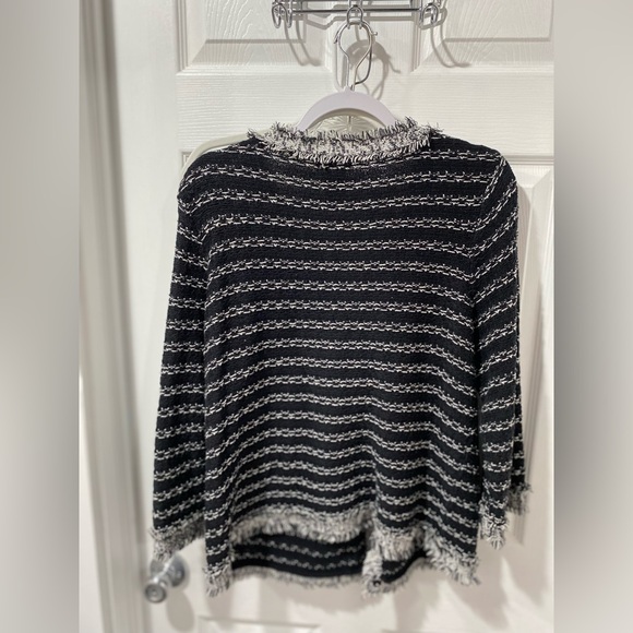 R.Q.T. Cardigan, very soft, women’s size XL,pretty snap buttons. Black and white - Picture 3 of 4